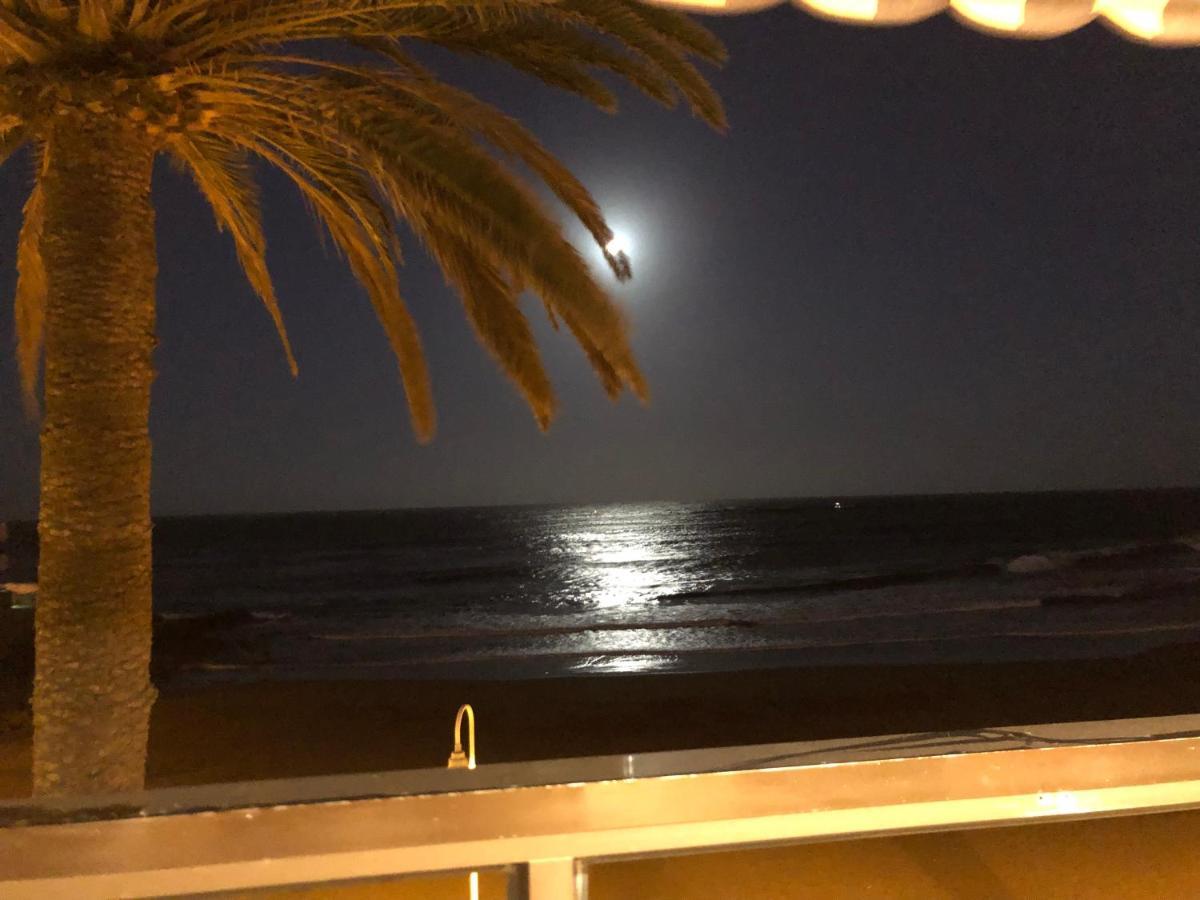 Espectacular En Primera Linea De La Playa Telde Exterior photo